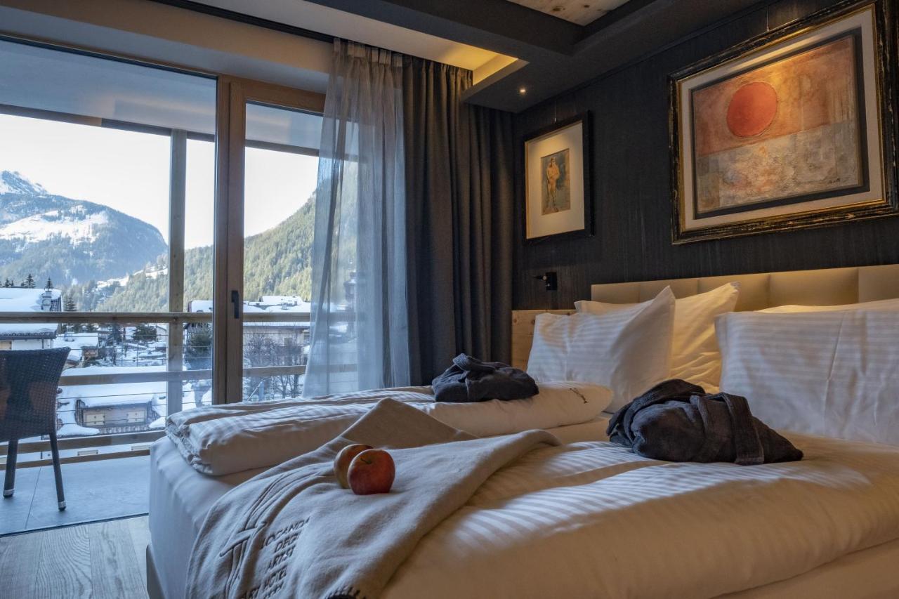 Locanda Degli Artisti Art Hotel Canazei Eksteriør bilde